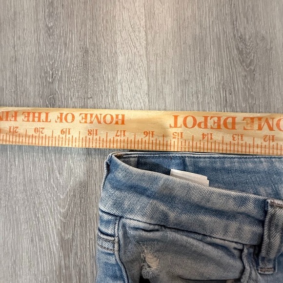 American Eagle Jeans Womens 16 Blue Curvy High Rise Jegging Crop Distressed - Picture 6 of 8